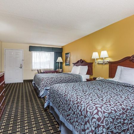 Days Inn & Suites By Wyndham Warner Robins Near Robins Afb Luaran gambar