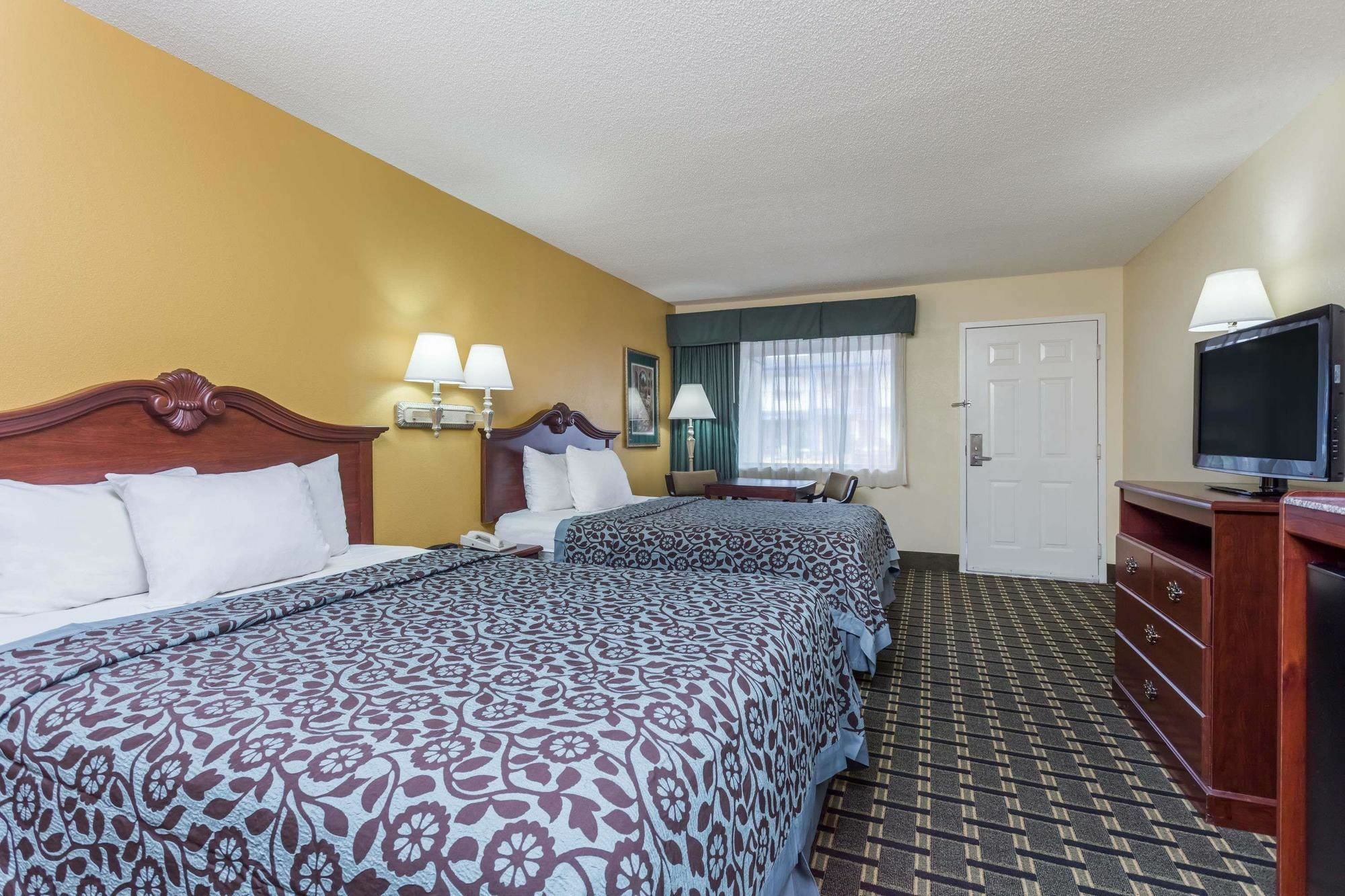 Days Inn & Suites By Wyndham Warner Robins Near Robins Afb Luaran gambar